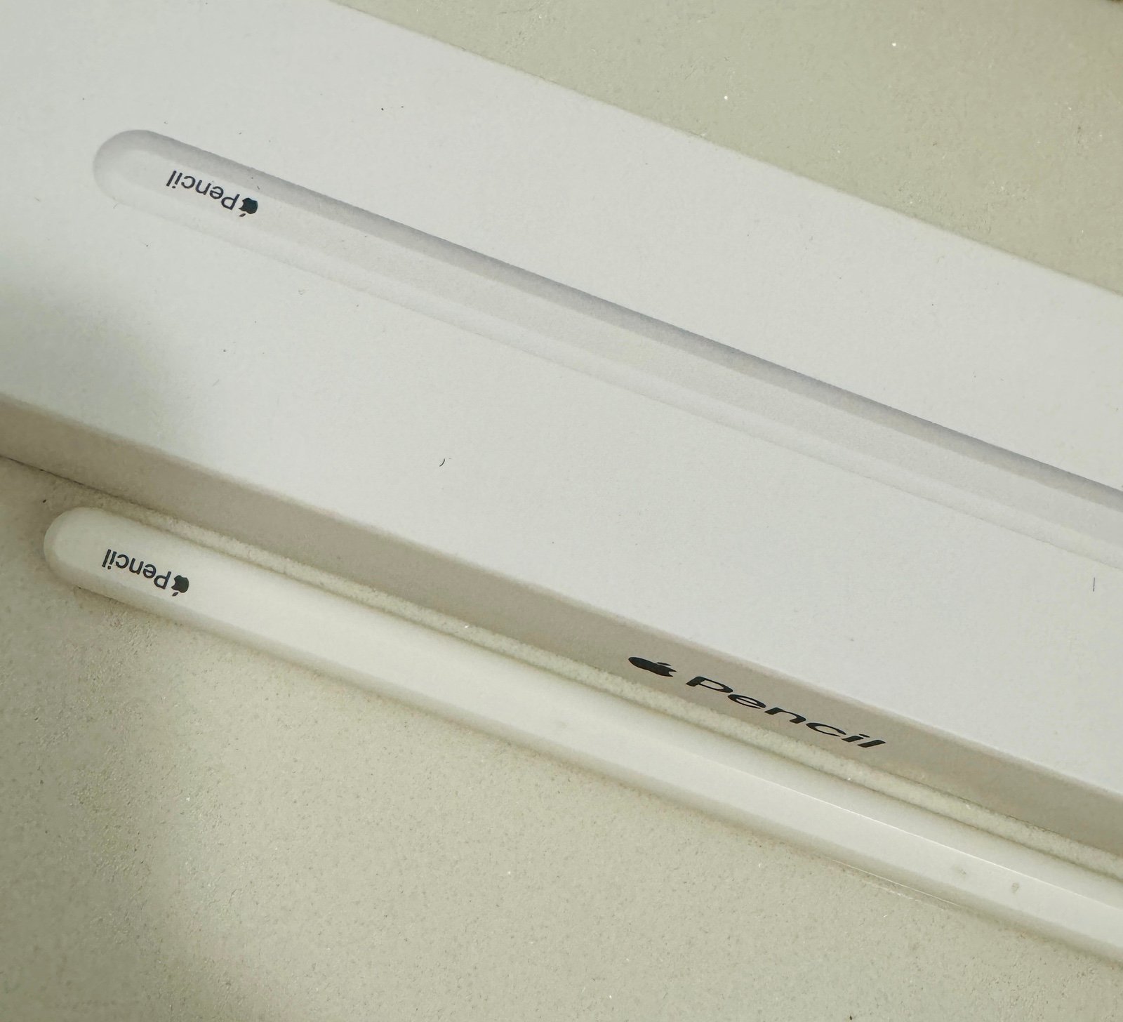 *RARE* Apple iPad Pro 3rd Generation 1 TB in Silver 12.9” Cellular+ APPLE PENCIL 3R53