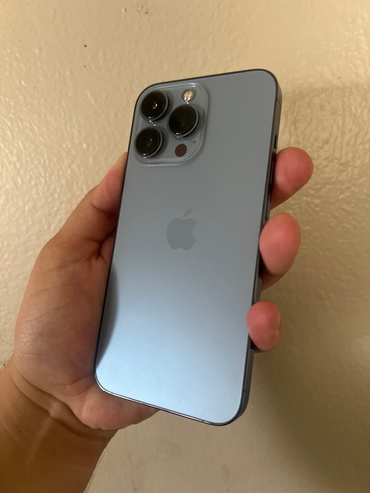 Apple iPhone 13 Pro 512GB in Sierra Blue for Unlocked 6Y76