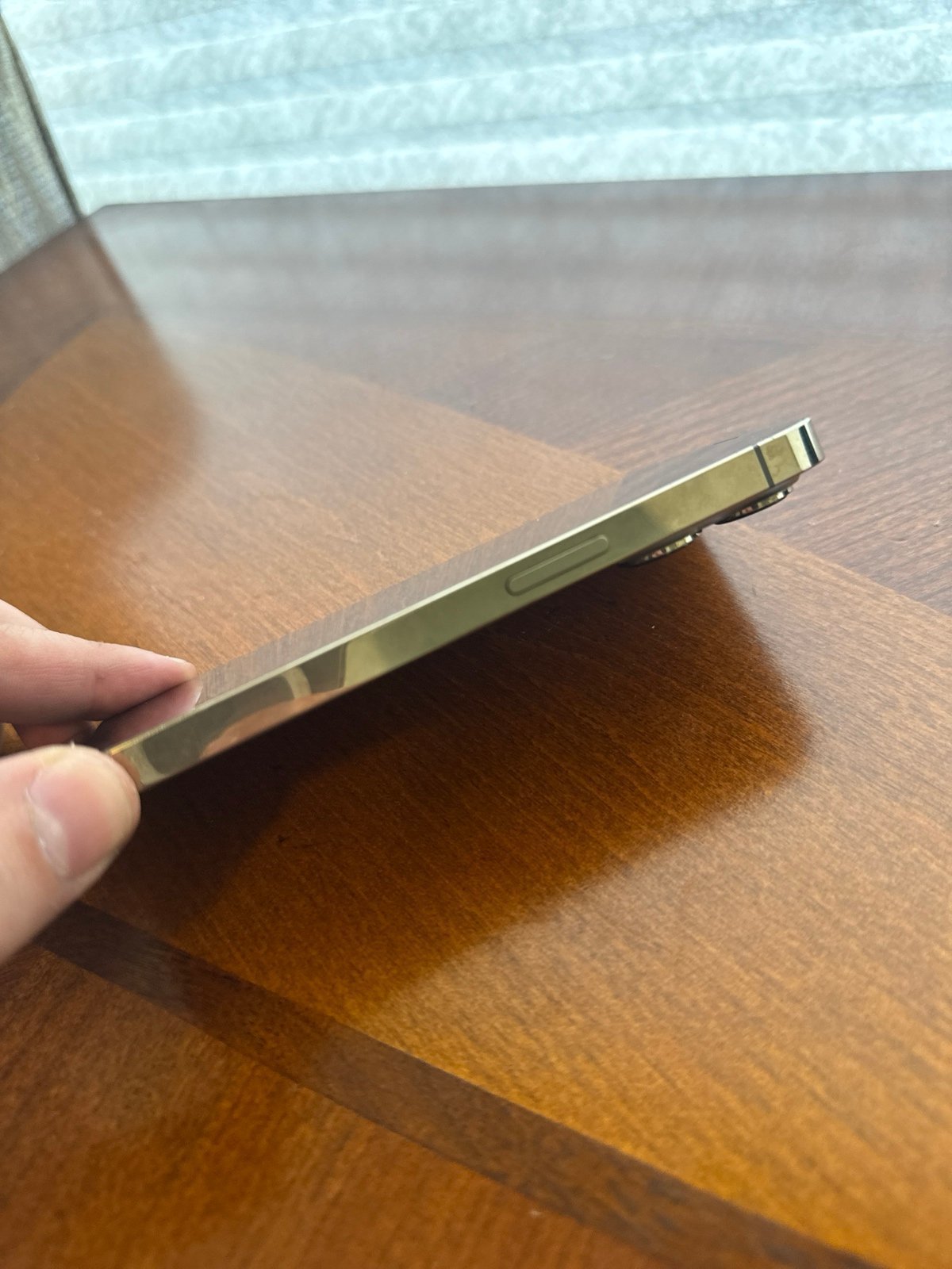 Apple iPhone 13 Pro 128 GB in Gold for Unlocked 8K11