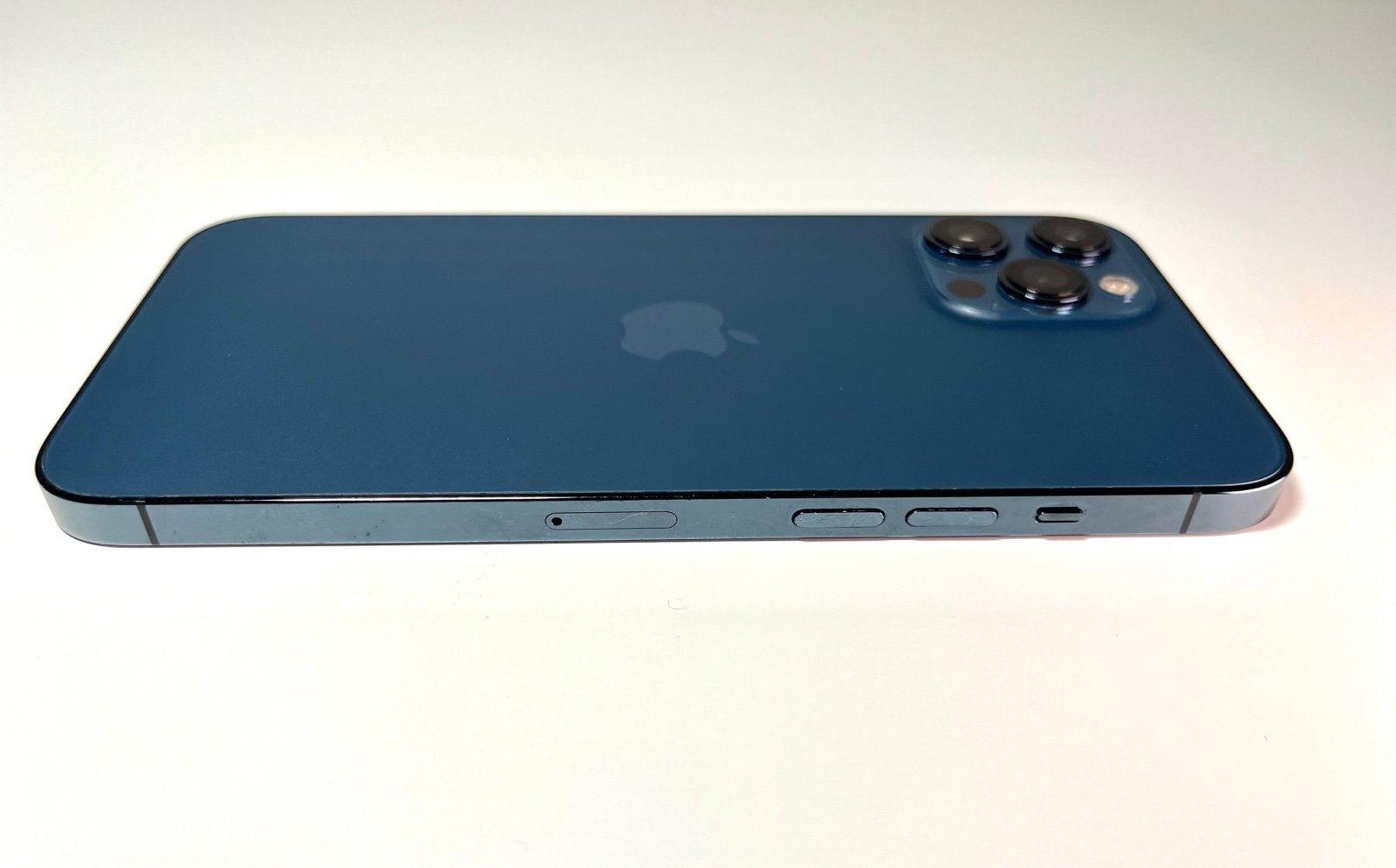 Apple iPhone 12 Pro Max 256 GB unlocked 6B36