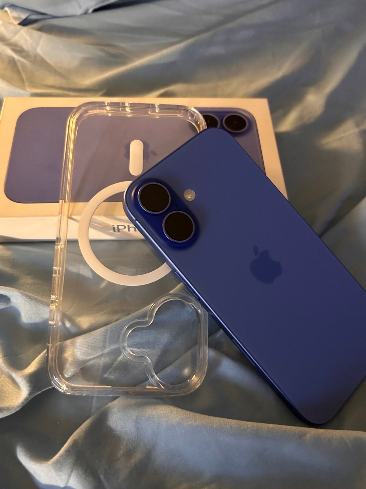 Apple iPhone 16 Verizon   NEW IN  BOX 9R83