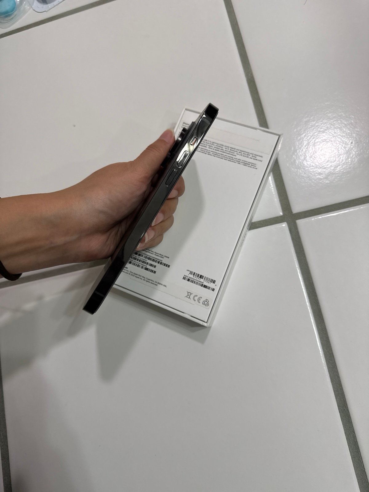 Apple iPhone 14 Pro Max 256 GB unlocked 2V33