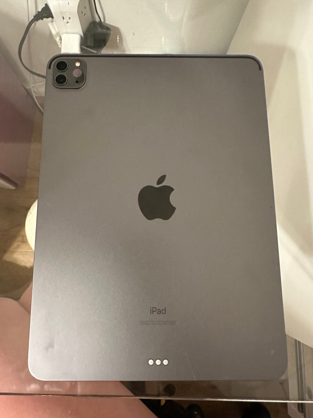 iPad 11 inch 2nd generation 1O28