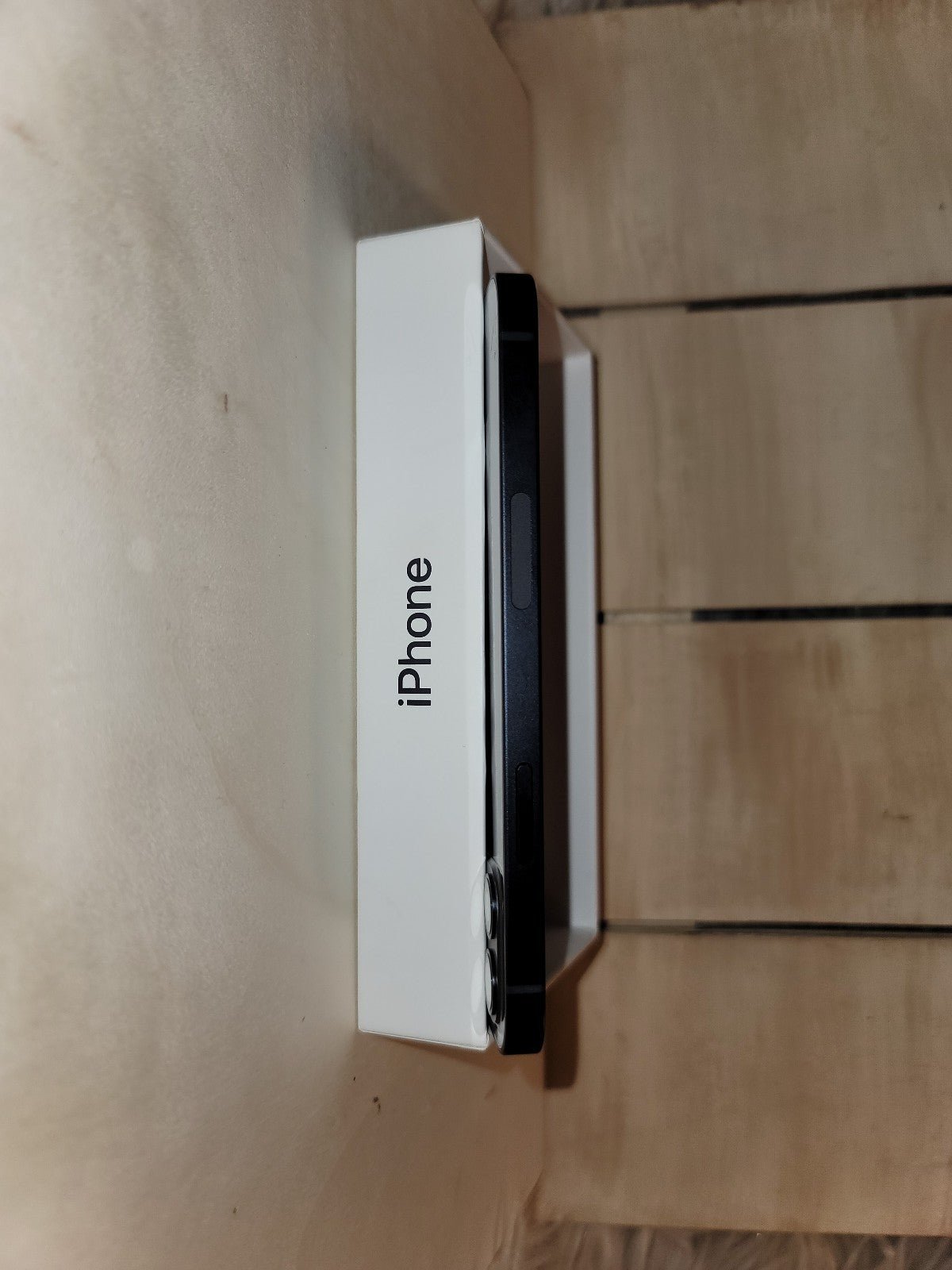 Apple iPhone 12 64 GB in Black for Unlocked 1A35