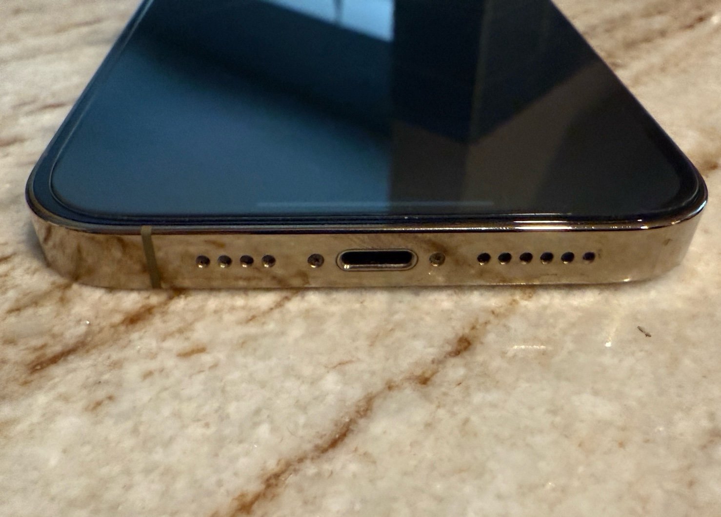 Apple iPhone 14 Pro Max 128 GB in Gold for Unlocked 5Y73