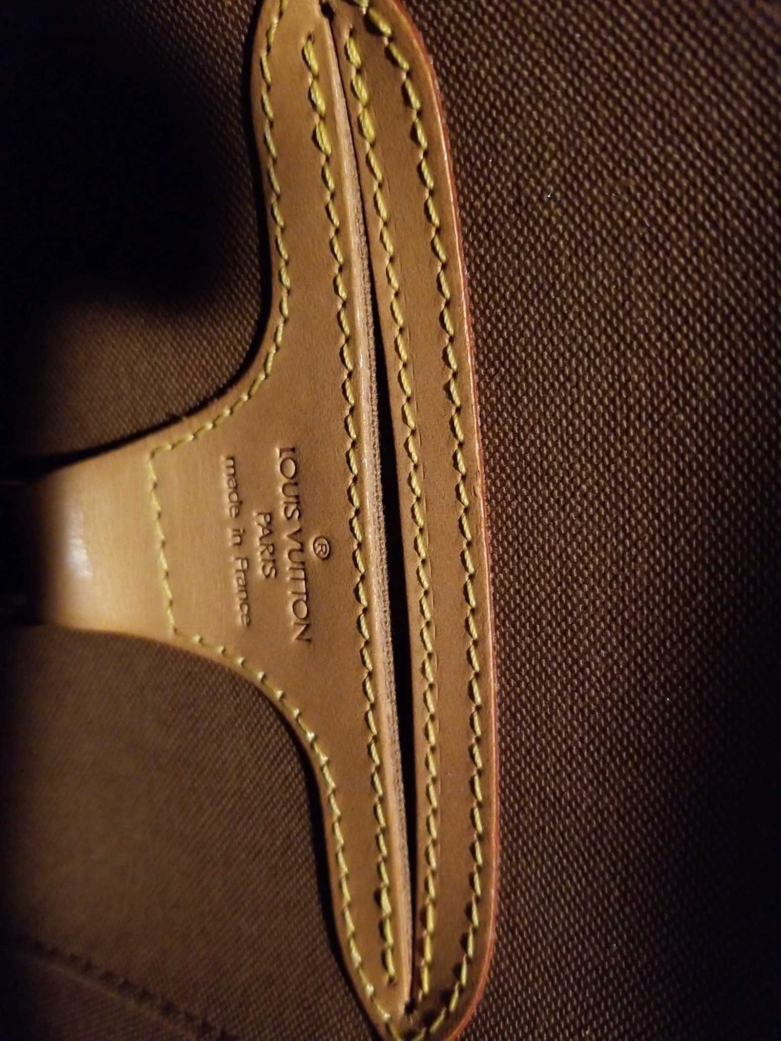 Louis Vuitton Monogram Ellipse, AUTHENTICATED w Certificate, Like NEW!