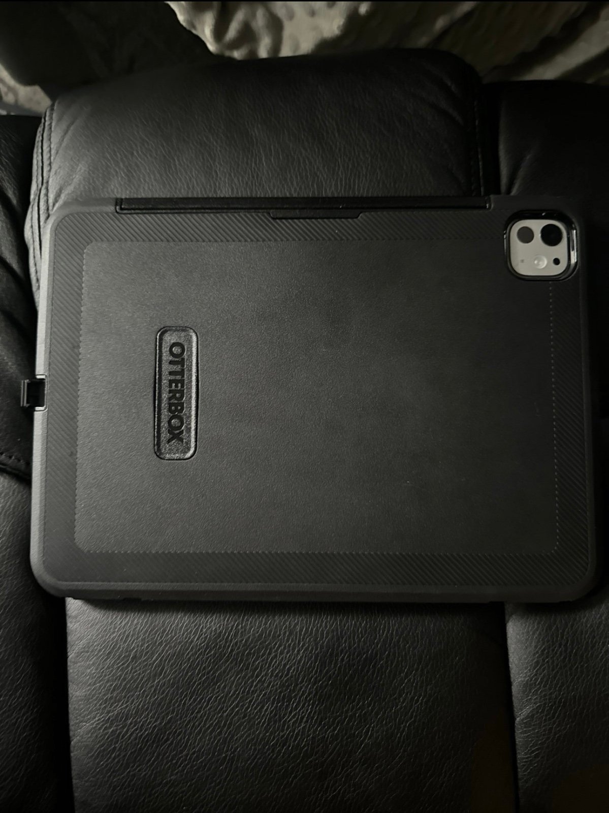 2024 IPad Pro 11-inch M4 5th gen w/ AppleCare+OtterboxDefender 7H19