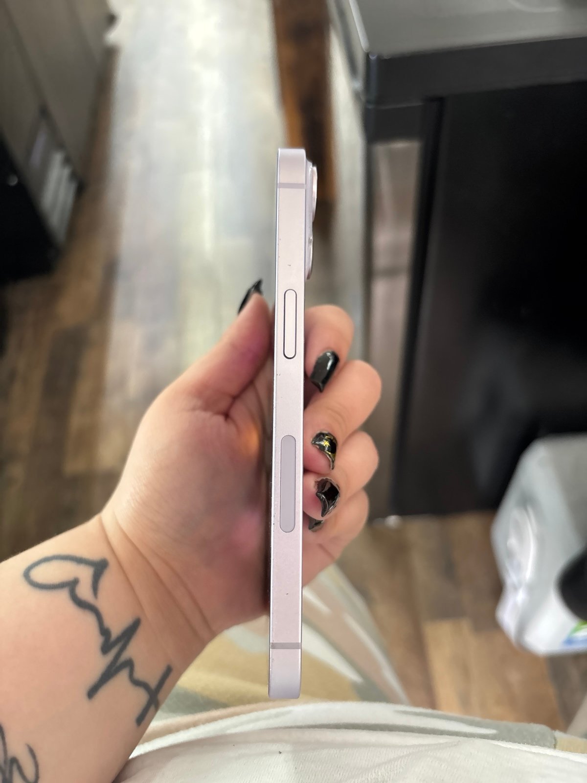 iPhone 14 128GB in purple 8Y73