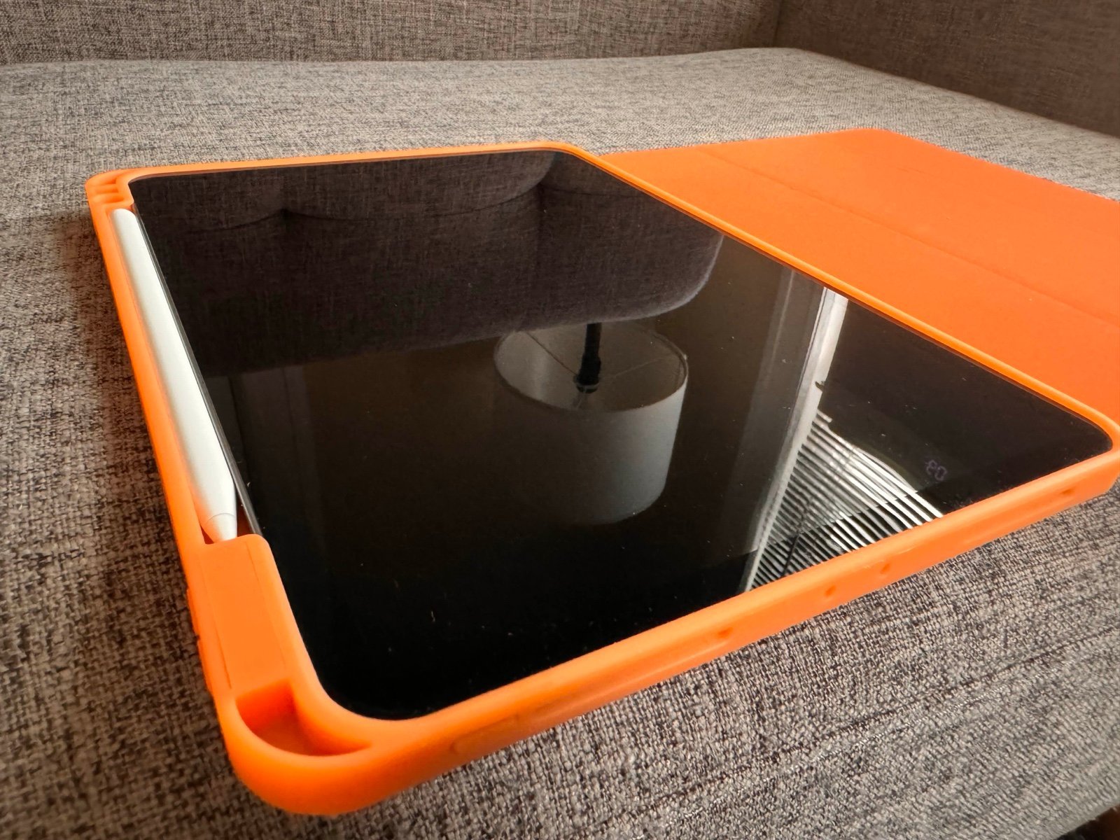 Apple iPad Pro 11-inch (4th Generation) 128GB in Space Gray 1C17