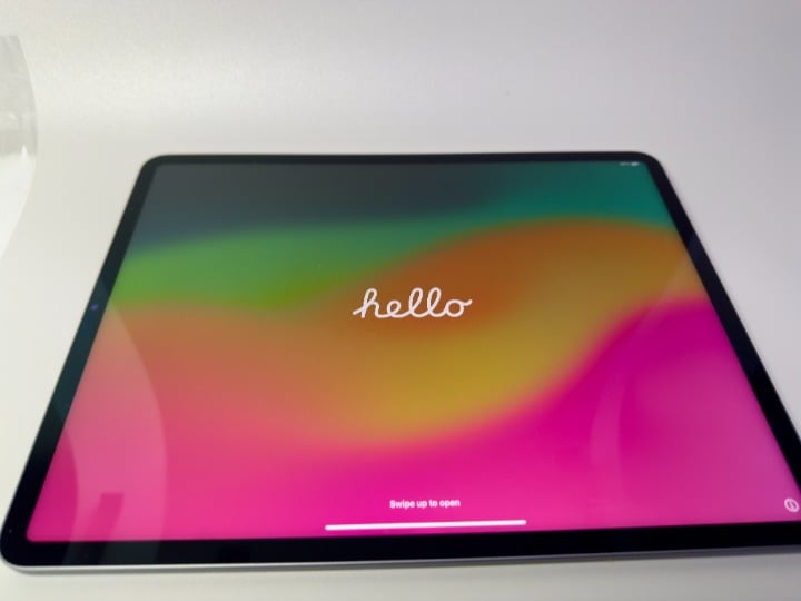 Apple iPad Pro 12.9-inch Space Gray with Magic Keyboard and Apple Pencil 5H57