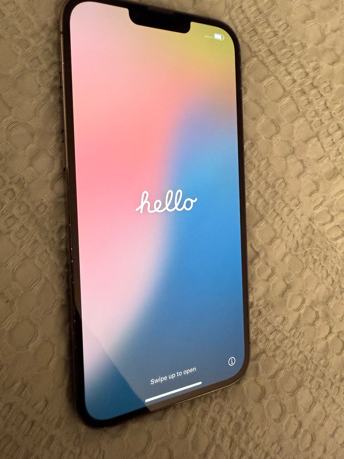 iPhone 13 pro max unlocked 6R28