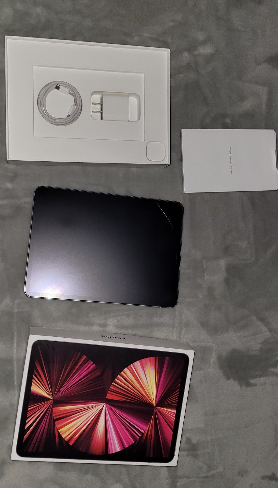 Apple iPad Pro 11 inch 3rd Gen M1  128GB Wi-Fi only  mint 9E57