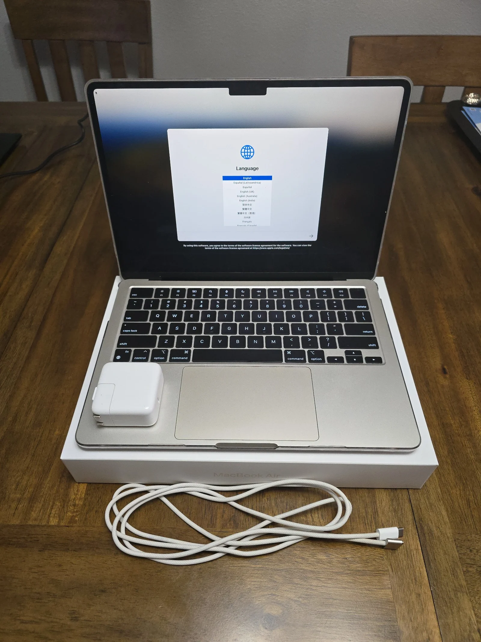 Apple Macbook Air A2681 13in. 256GB SSD 2G91
