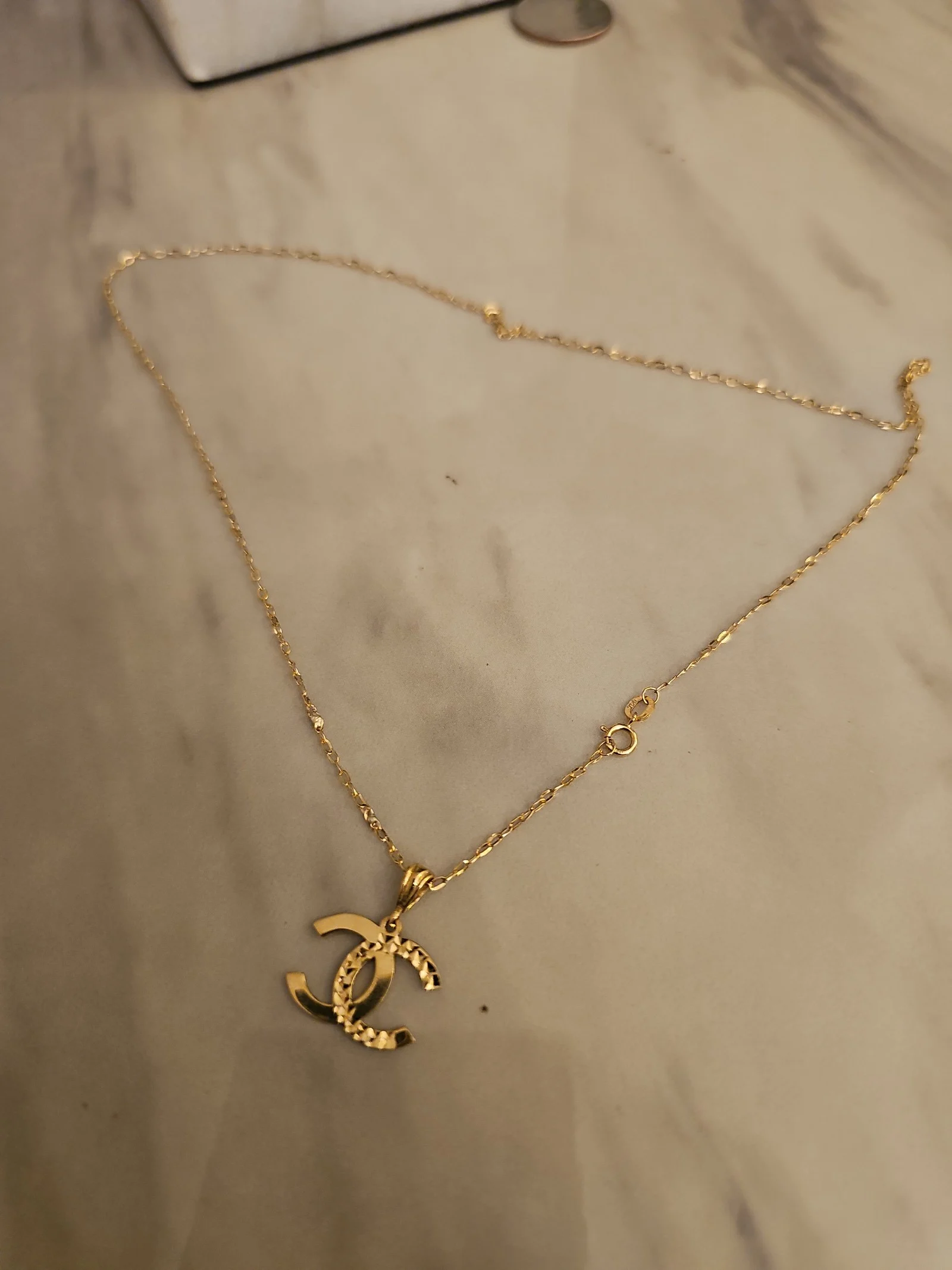 18k gold necklace