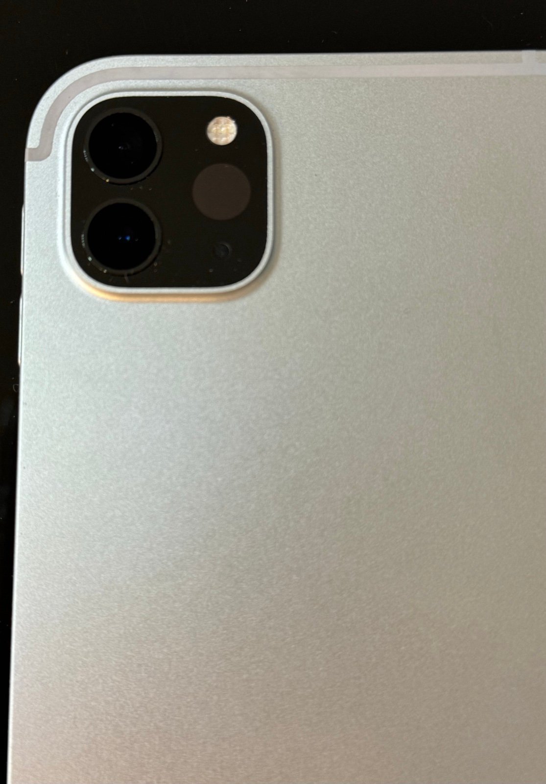 iPad Pro 11” 3rd Generation (2021) BUNDLE! Includes… 6E79