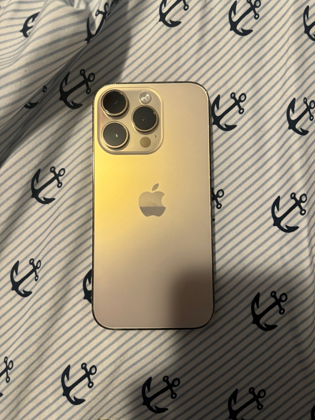 iPhone 14 pro 256 gb unlocked with TikTok. 2O75