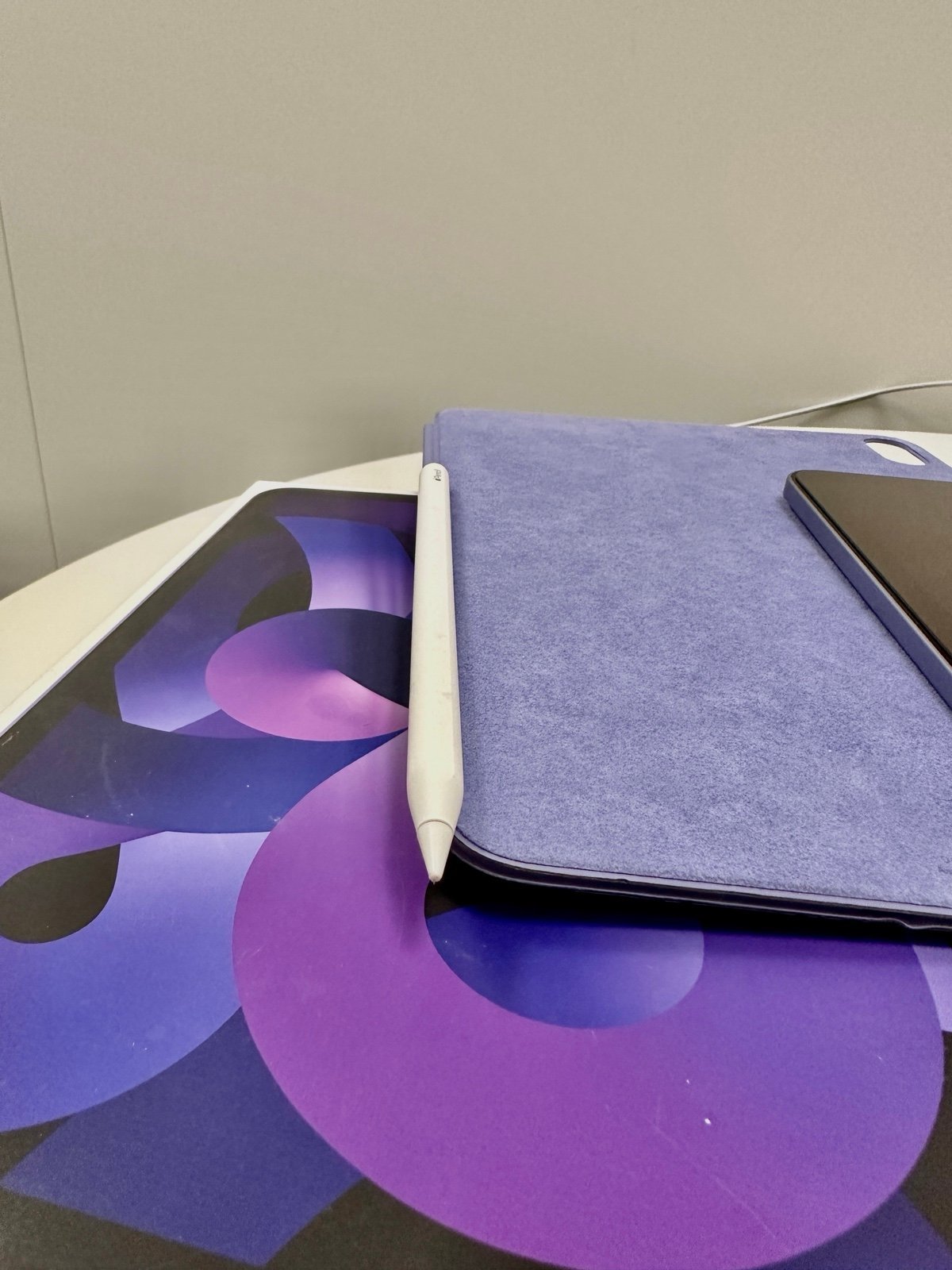 SOLD - Apple iPad Air 5th Generation 64 GB in Purple