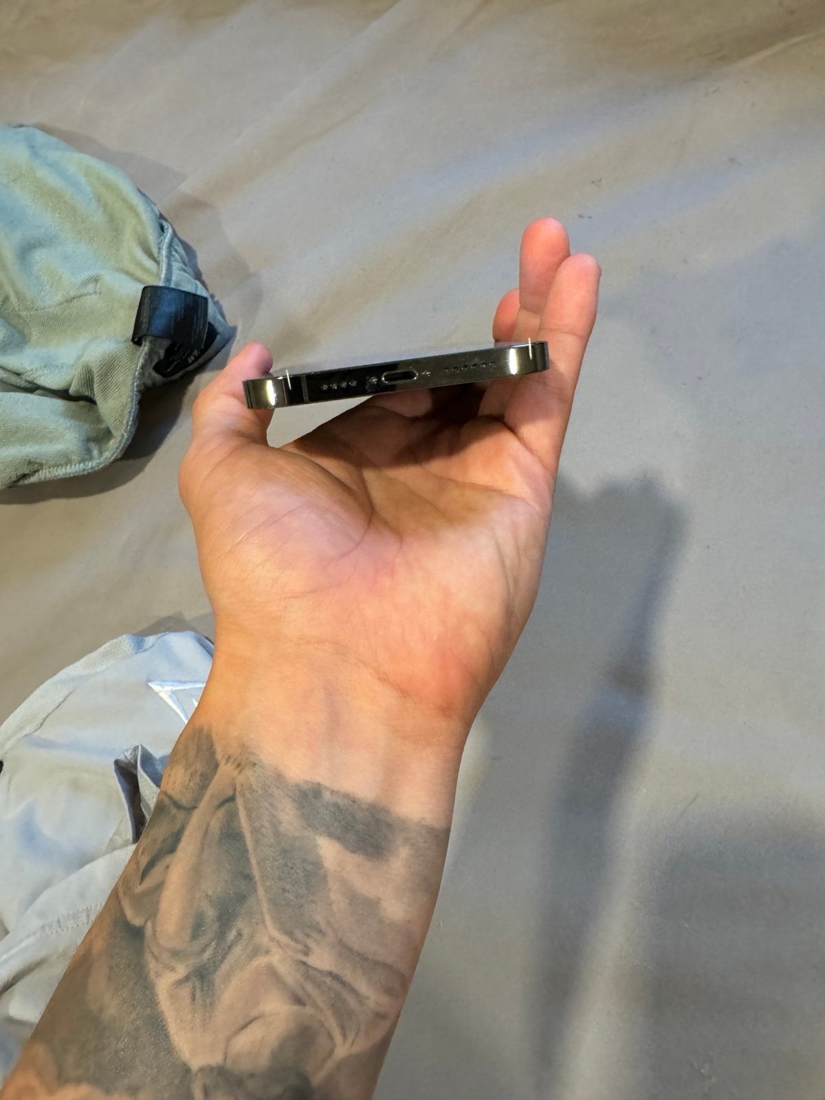 IPhone 12 Pro Max 256 GB UNLOCKED 1V76