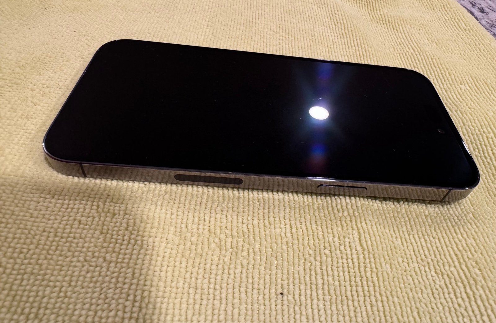 Apple iPhone 14 Pro Max 256 GB in Deep Purple for Unlocked 6N77