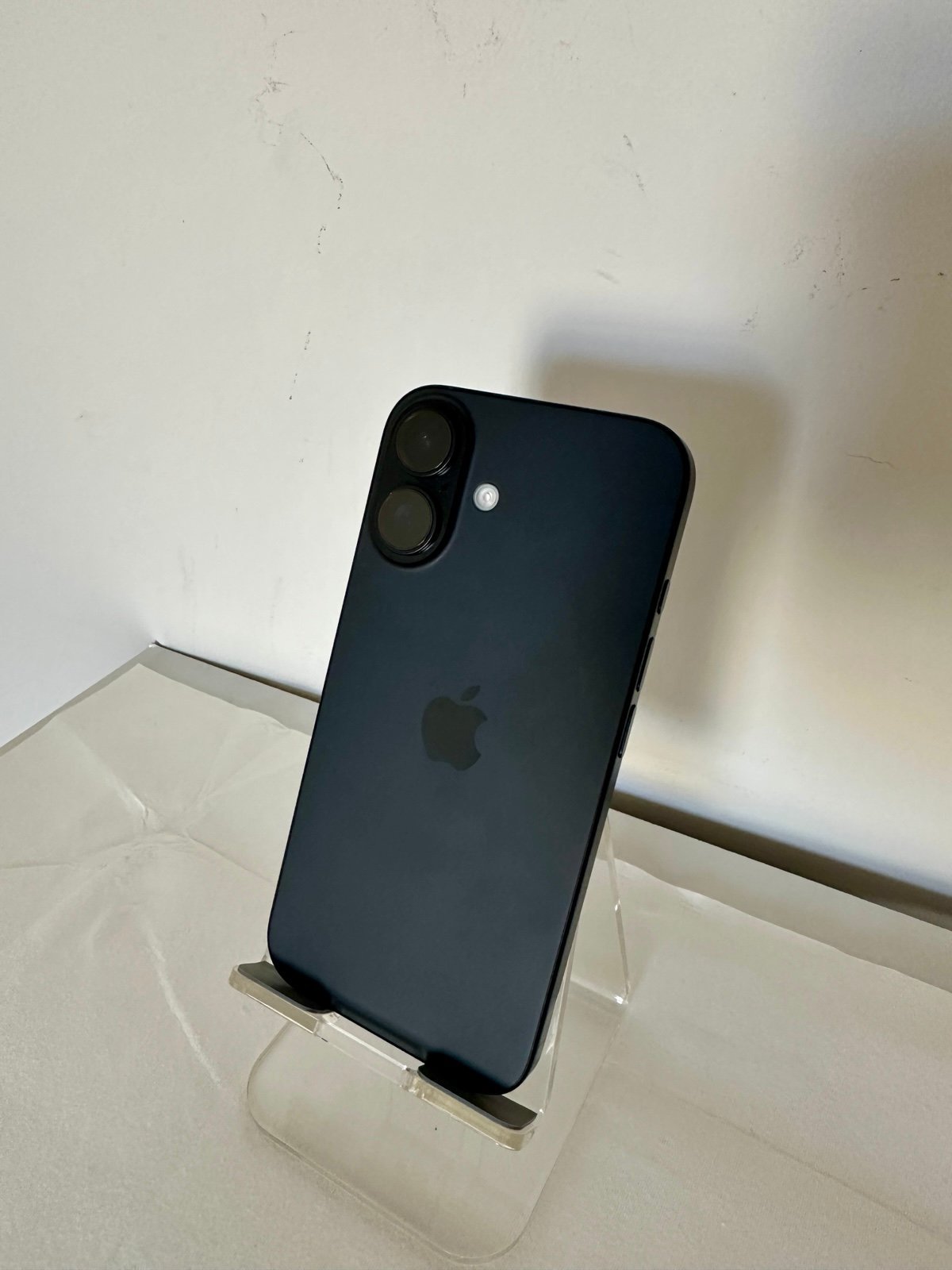 Apple iPhone 16 128GB Black UNLOCKED 3U16