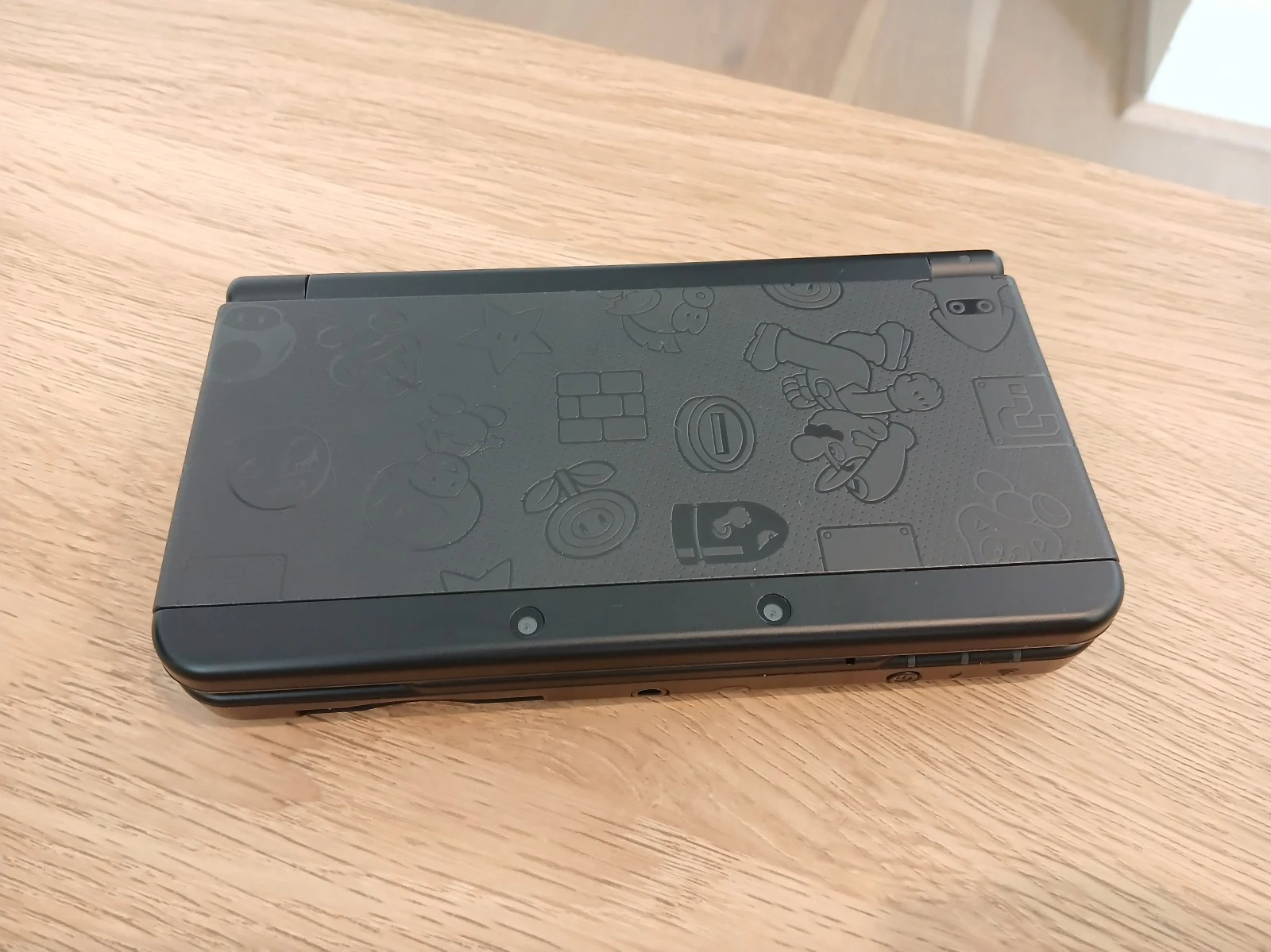 New Nintendo 3DS (Black)