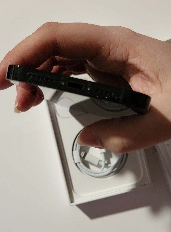 Apple iPhone 14 Pro Max 256 GB Unlocked Space Black 6D73