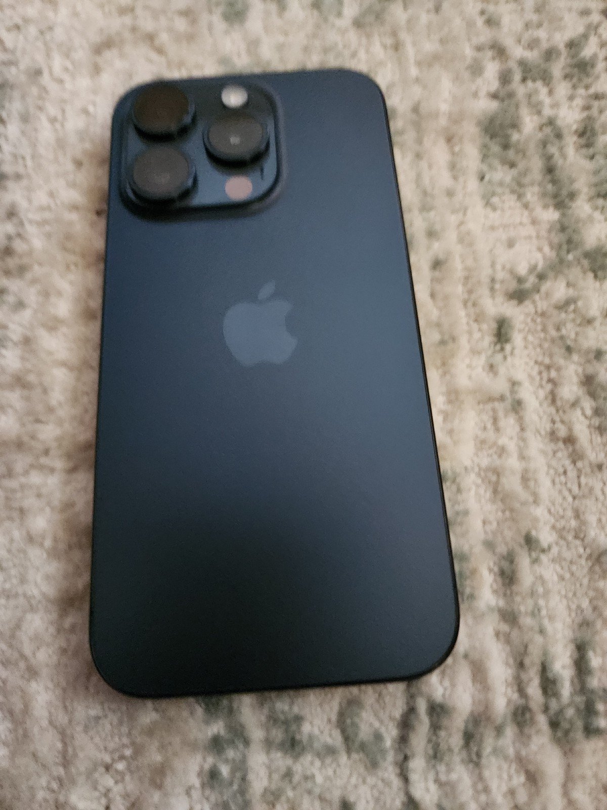 Apple iPhone 15 pro 128GB T mobile 3R68