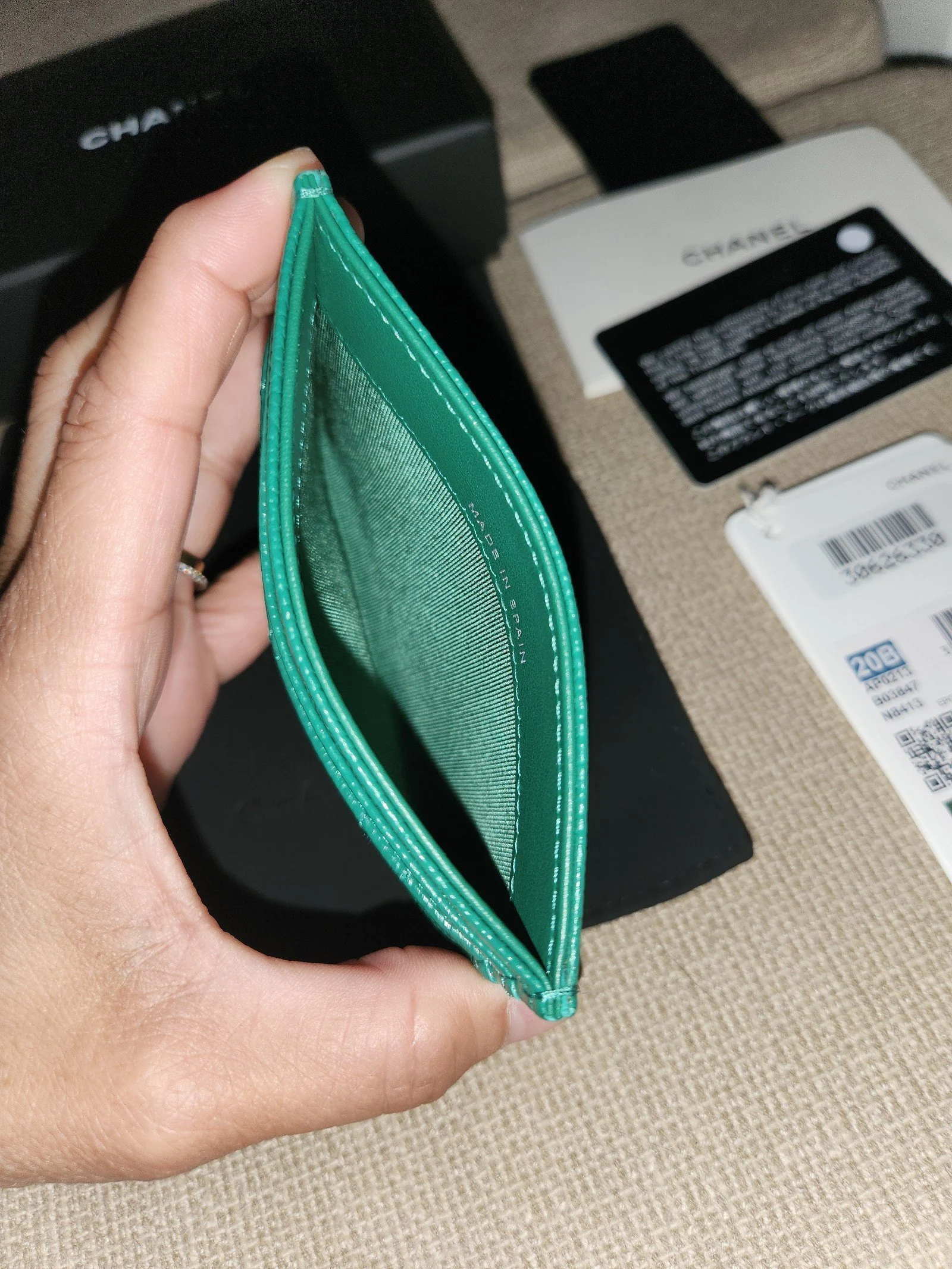 Chanel Caviar Quilted Card Holder Green