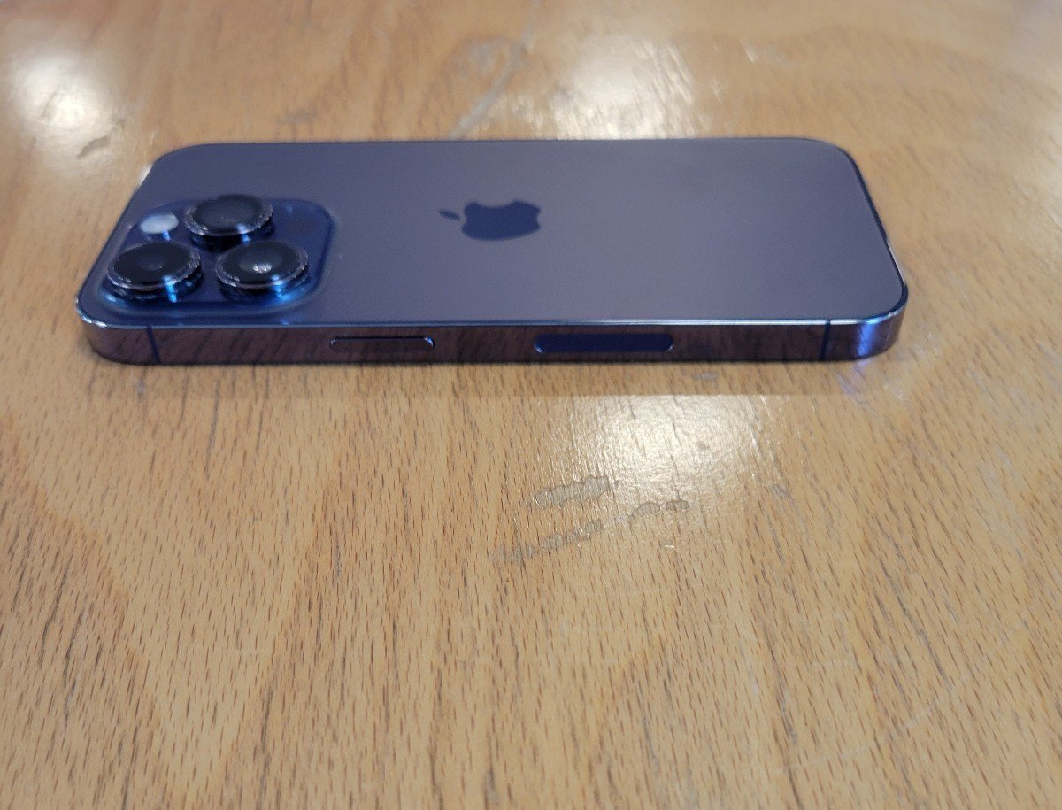 iPhone 14 pro phone unlocked 256 purple 6X11