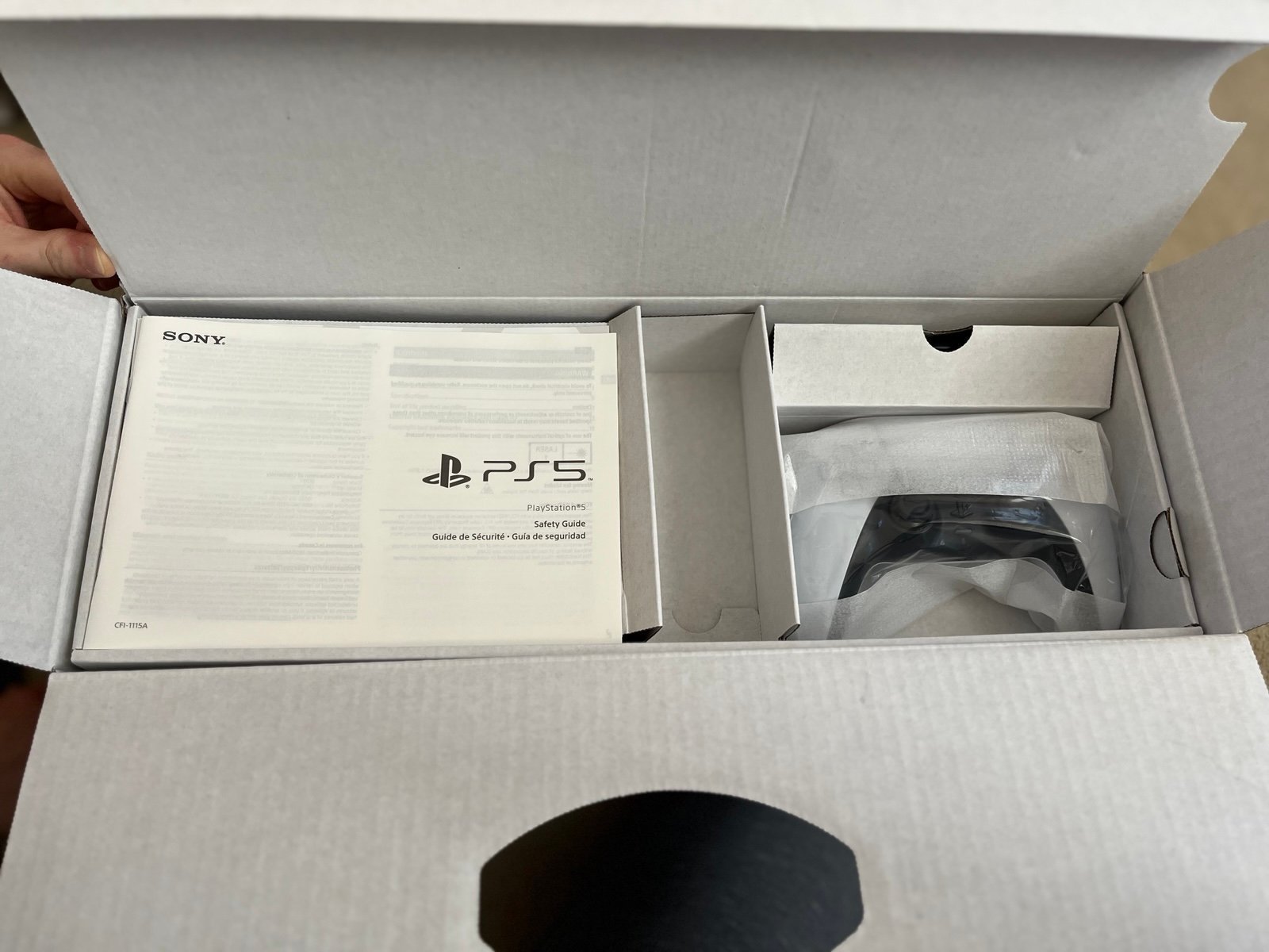 PlayStation 5 PS5 Console Disc Version in Box 5Z67