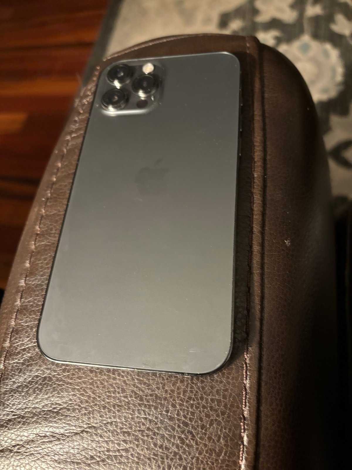 iPhone 12 Pro Max 8T33