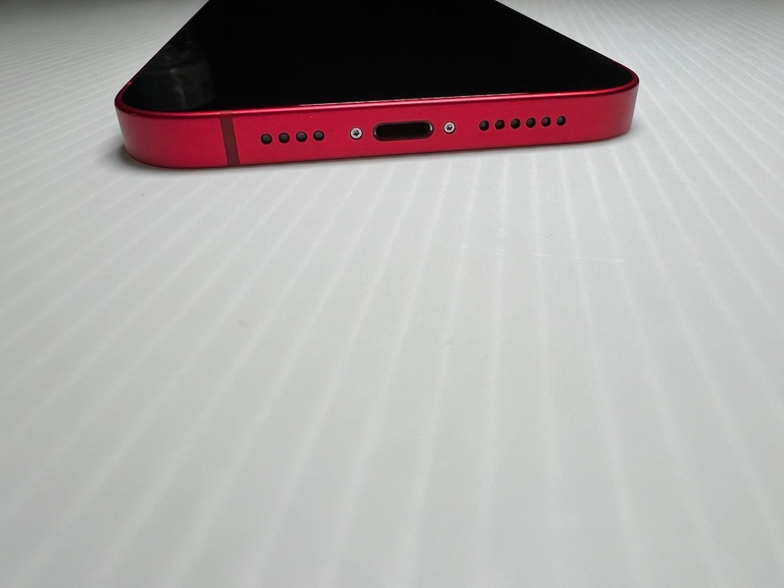 Apple iPhone 14 Plus 128 GB in (Product) RED - Fully Unlocked 3F85