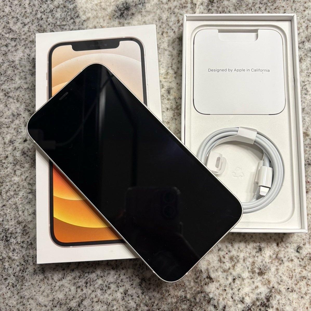 Apple iPhone 12 256gb White unlocked 8Z62