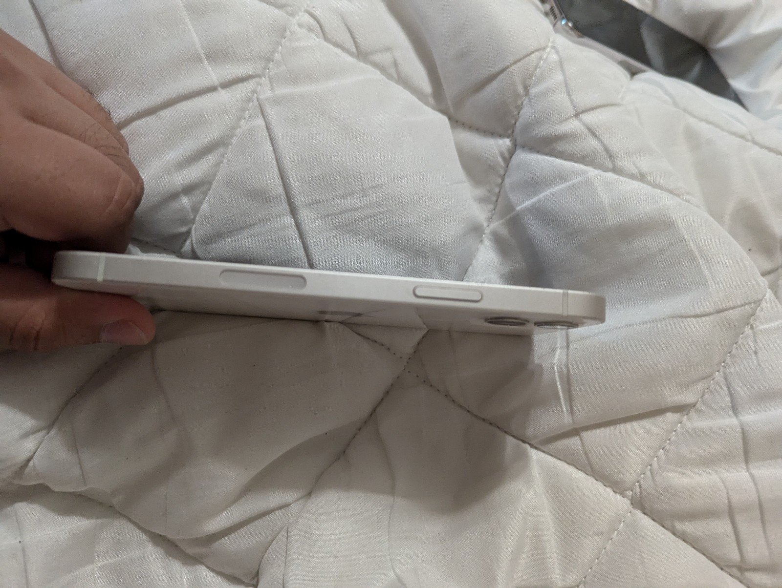 Apple iPhone 12 128 GB in White 8Y76