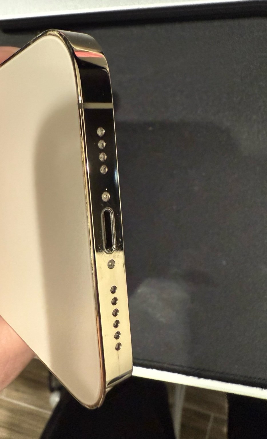 iPhone 13 Pro Max 128GB Gold Unlocked 2E77