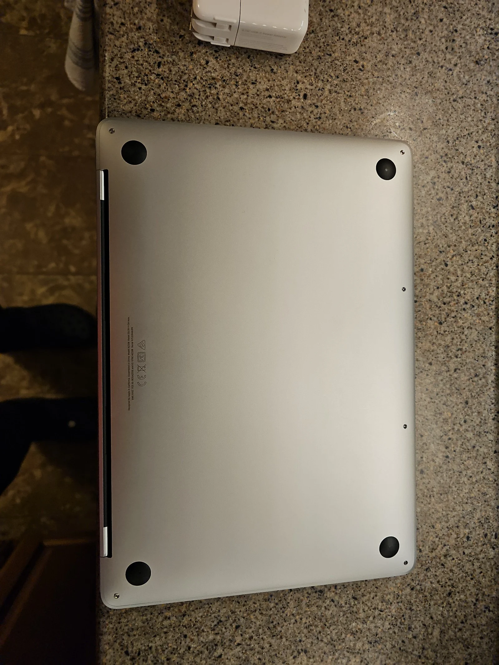 Apple Macbook Pro A2338 13in **many extras** 2E56