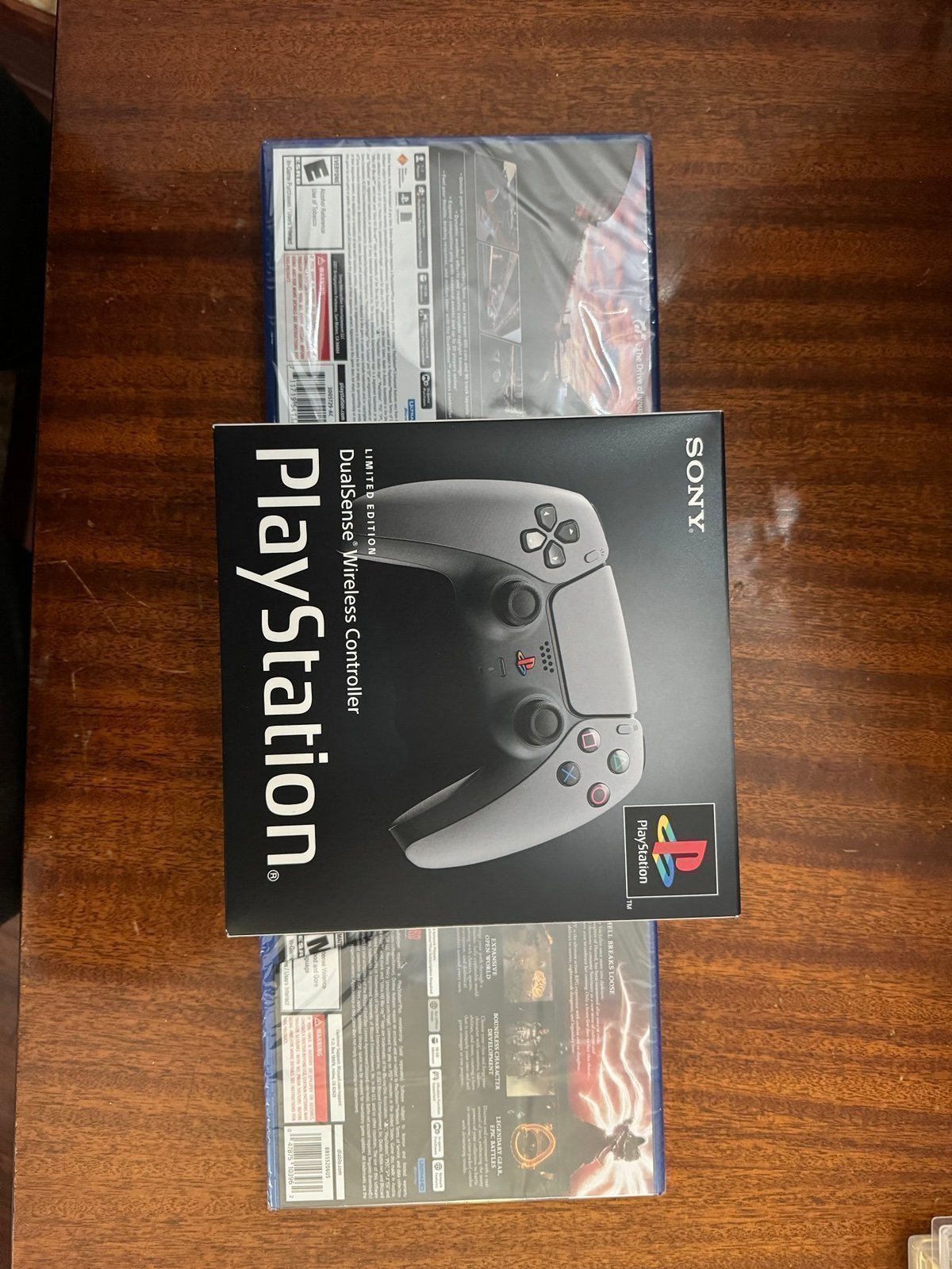 PlayStation 5 gaming bundle 1P72