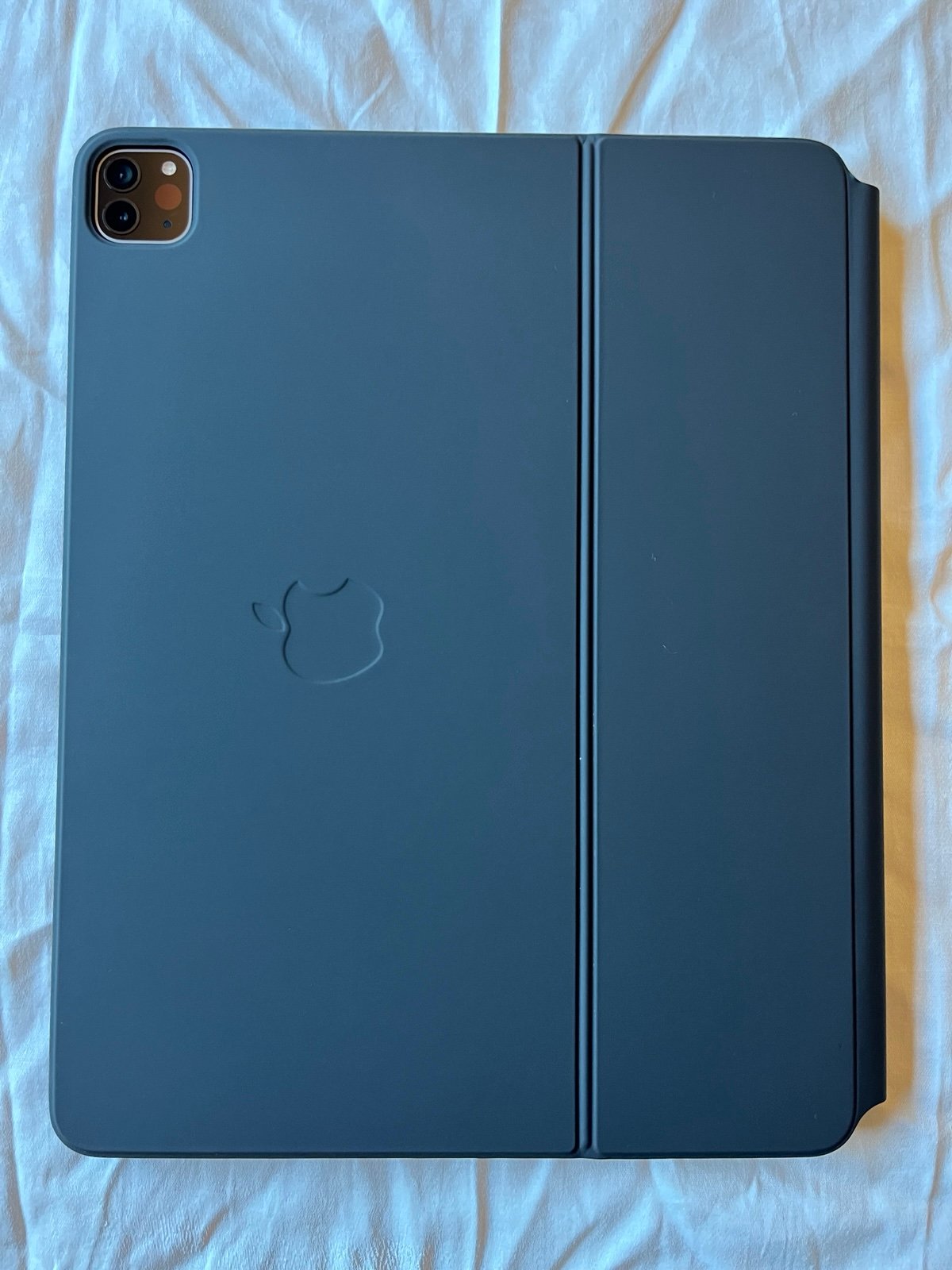 12.9” Apple iPad Pro M2 Space Gray (6th Gen Cellular) + Magic Keyboard Warranty 8B12