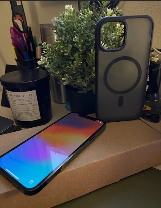 iPhone 12 pro unlocked 128gb 7T82