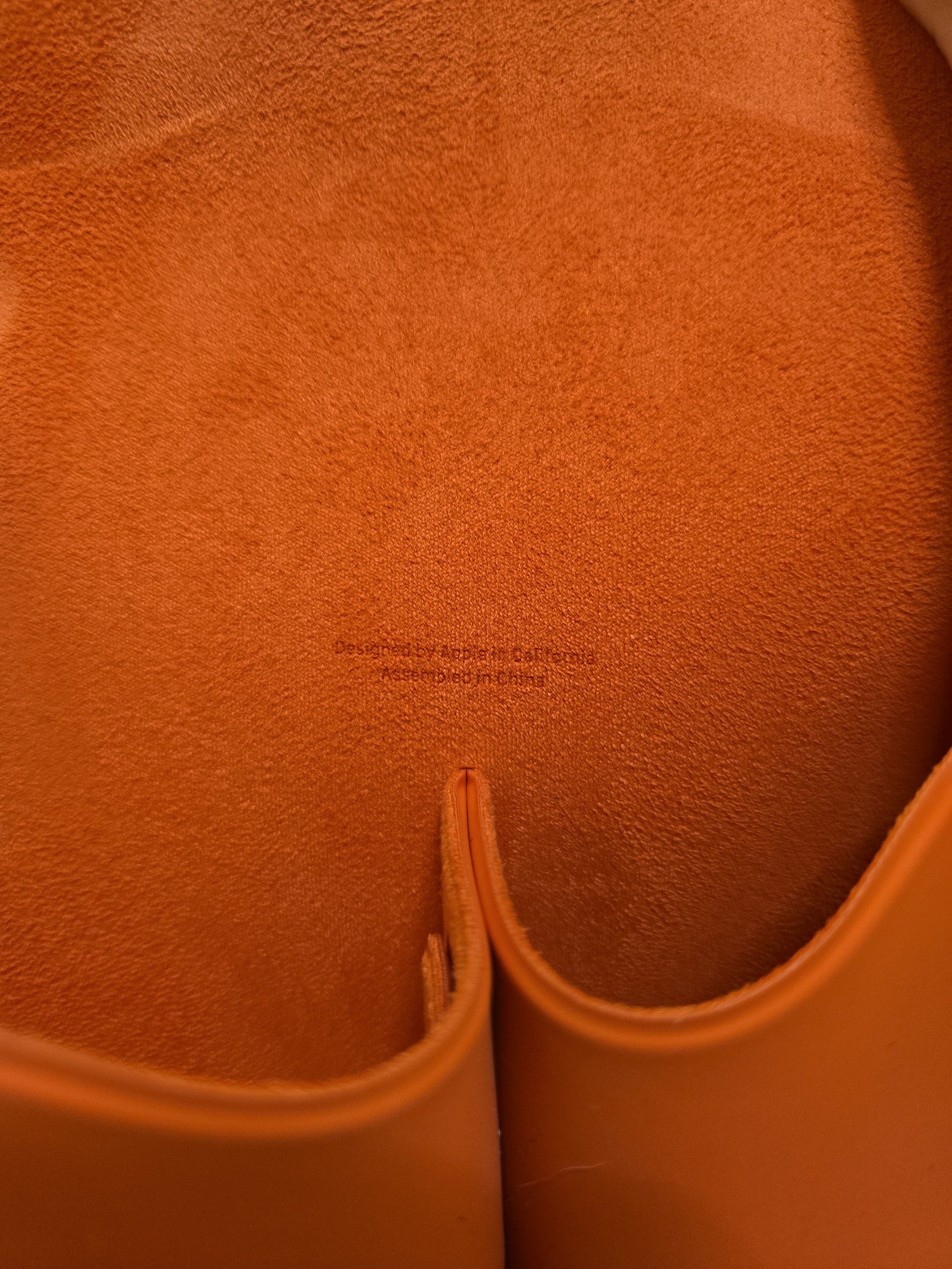 AirPods Max w/Smart Case