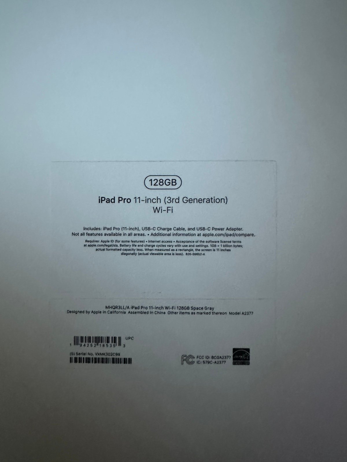 Apple iPad Pro 3rd Generation 128 GB with Magic Keyboard 7O75