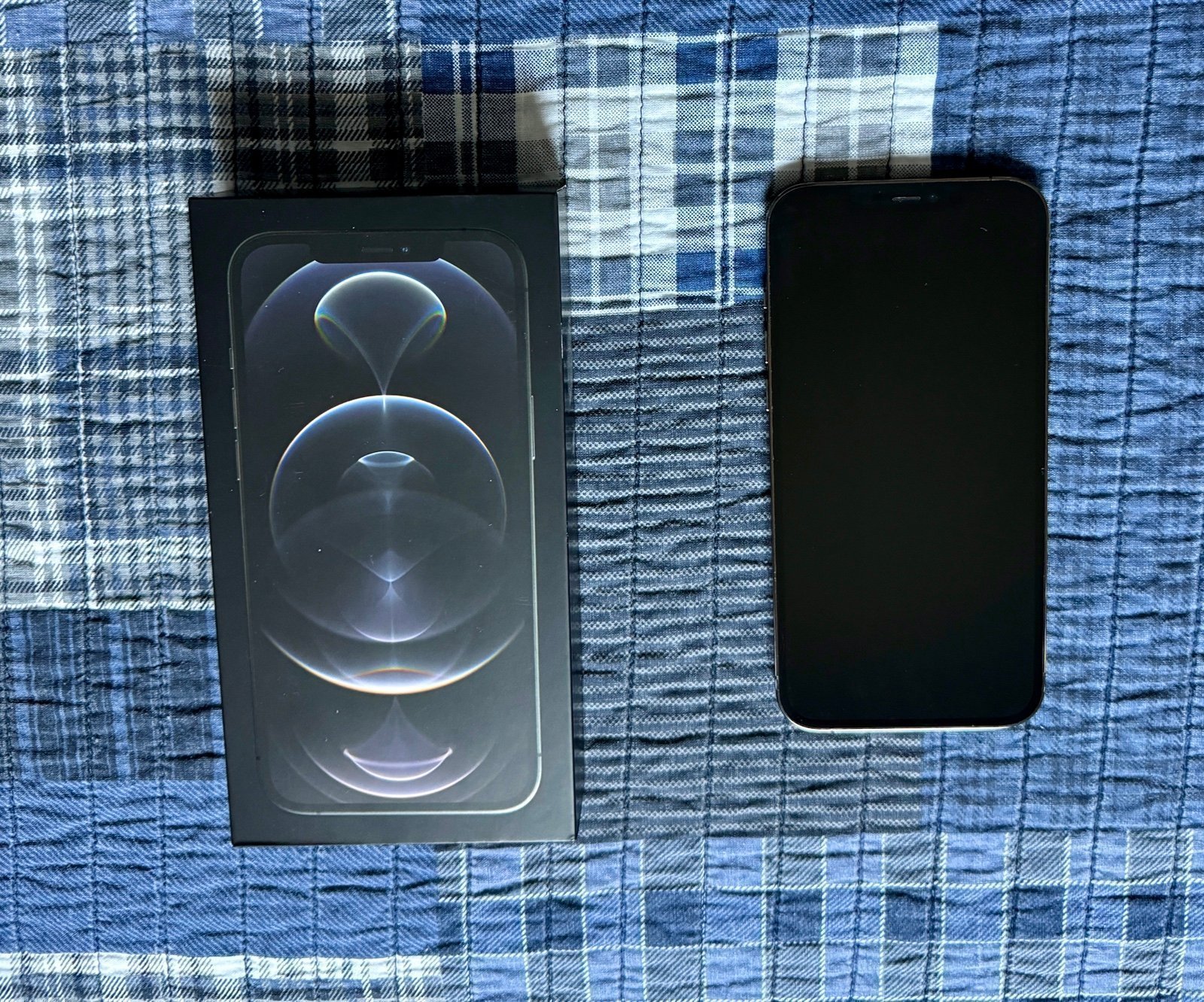 Unlocked iPhone 12 Pro Max (256 GB) 3G52