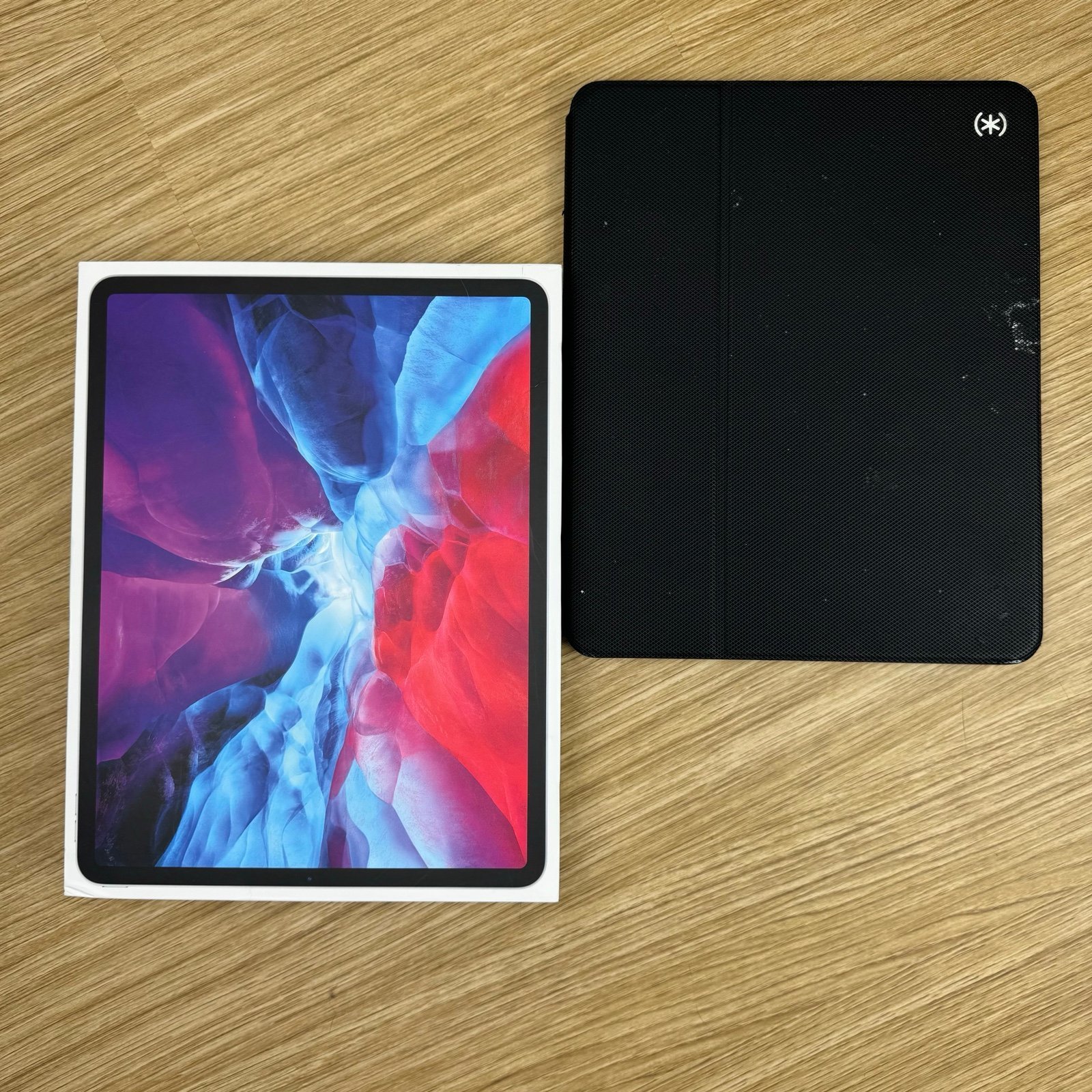 iPad Pro 12.9 inch 128GB 4th generation Cellular A2069 Unlocked 3M33