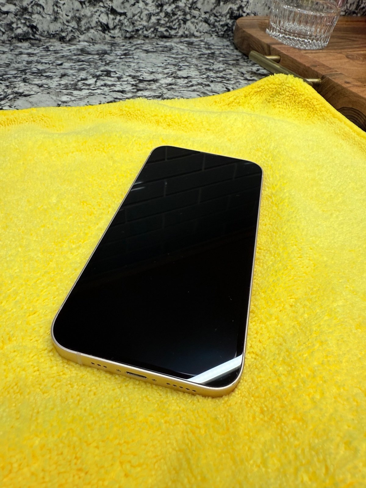 iPhone 13 256 GB Unlocked 6E88