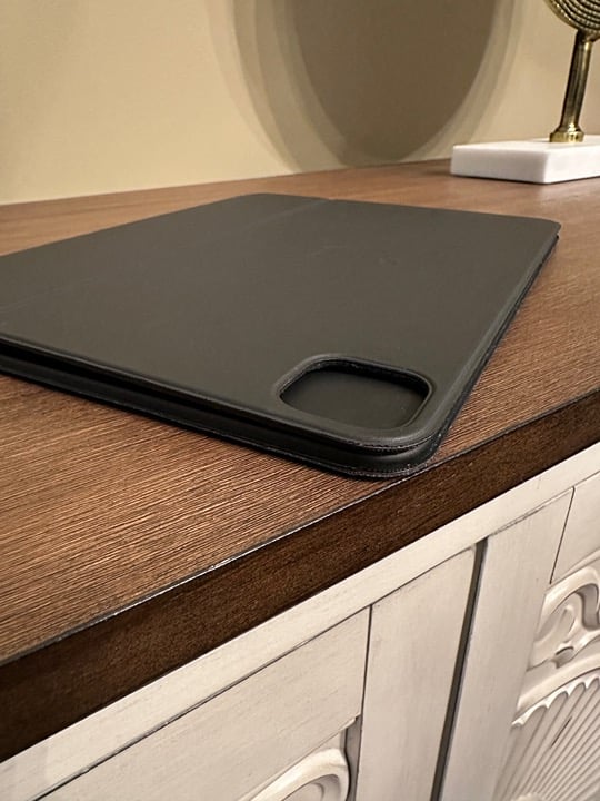 iPad Pro 11-inch (3rd Generation) Bundle 7L85