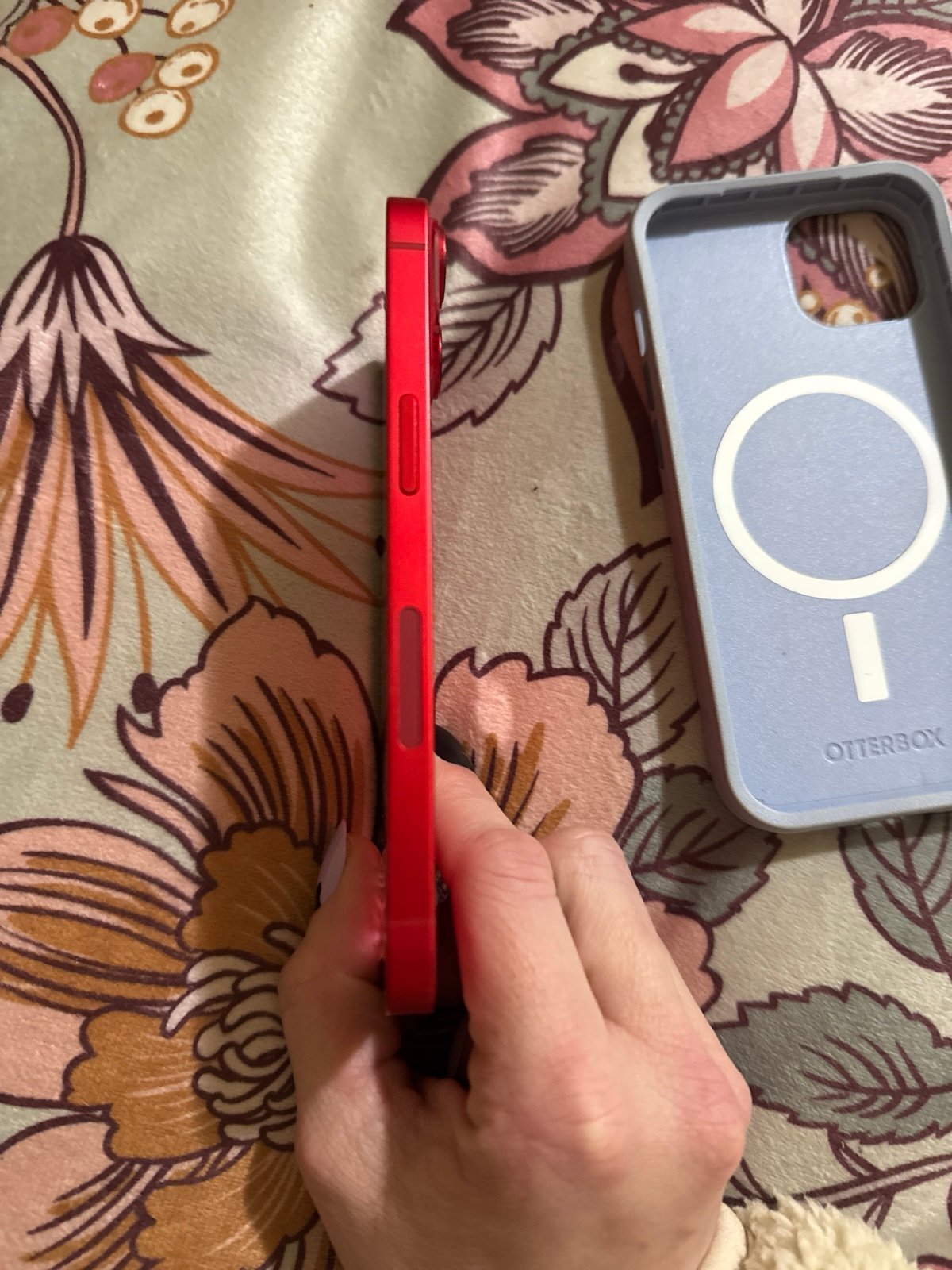 iphone 14 unlocked and otterbox case 6Q51