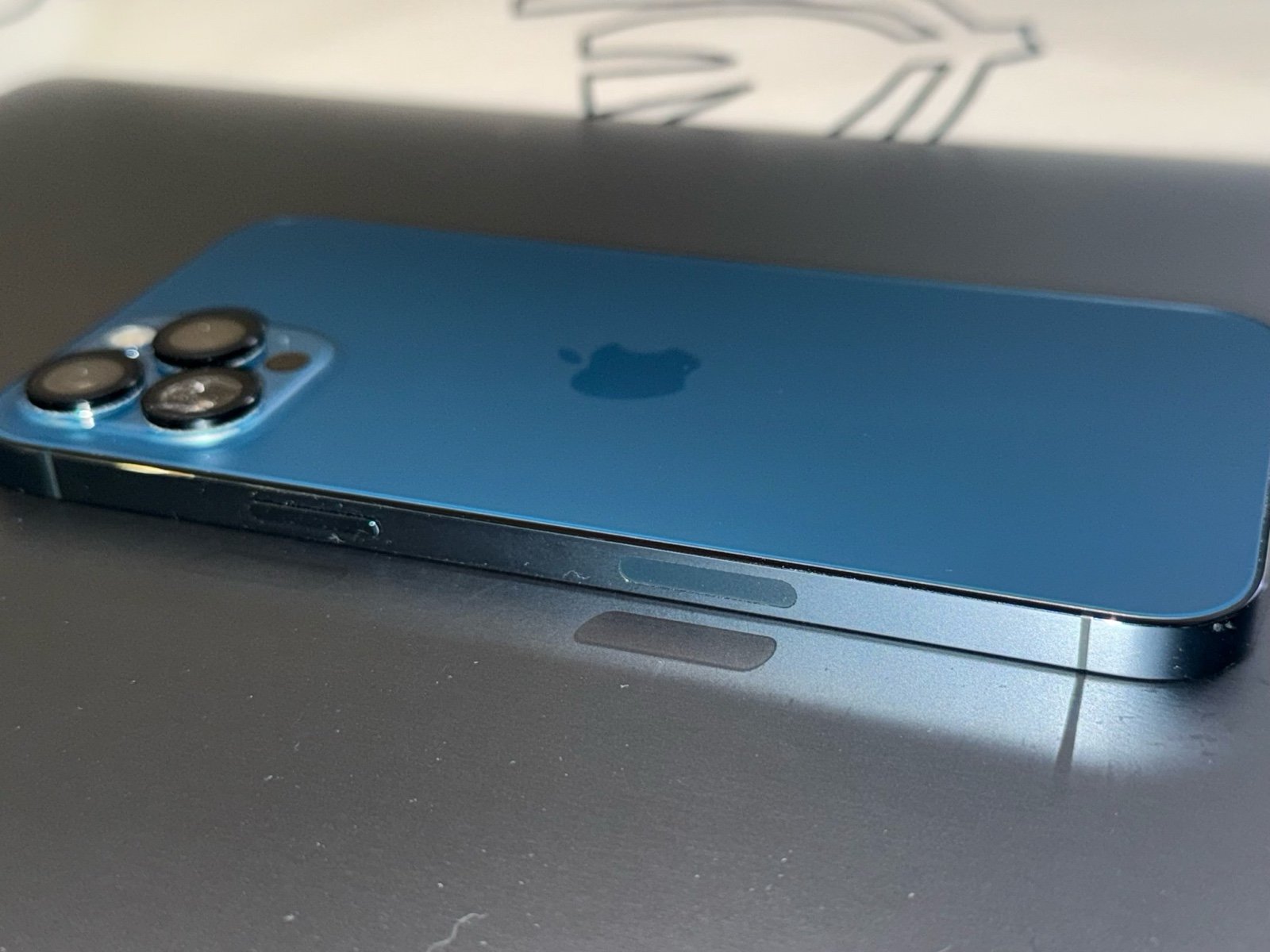 Apple iPhone 12 Pro Max 128 GB in Pacific Blue for Unlocked 7Q31