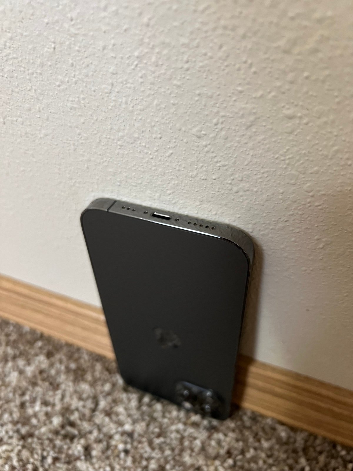 iPhone 12 Pro 128GB Graphite for any carrier 2M75