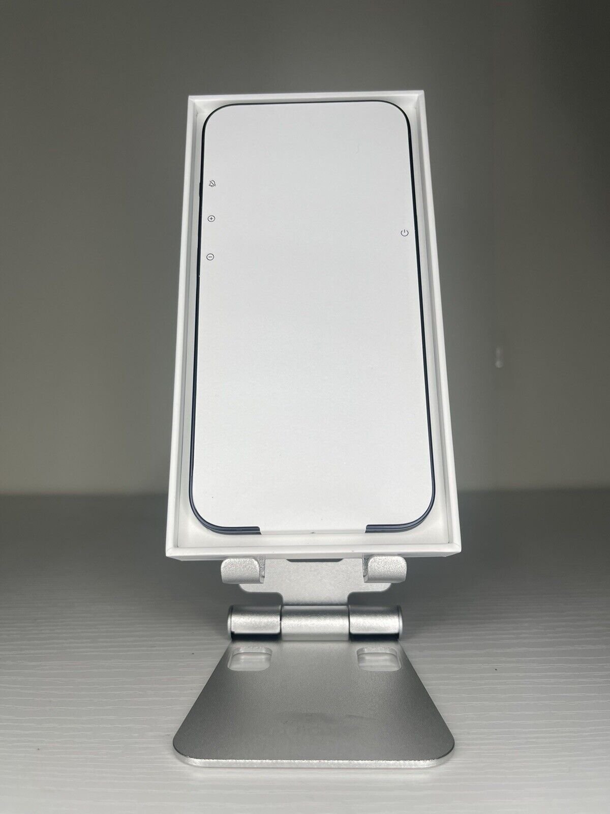 Apple iPhone 13 - 128 GB - Midnight (T-Mobile) - OPEN BOX; NEVER USED 6M93