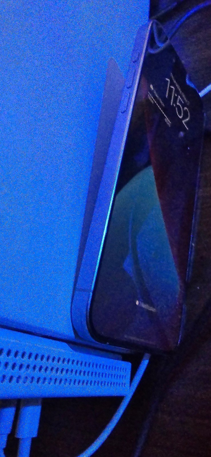 ATT locked iPhone 15 pro max 3X93